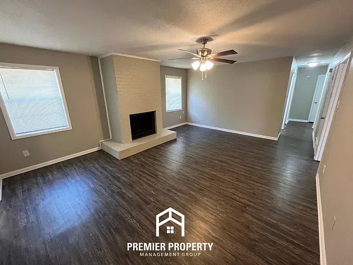 2986 Meadowfair Rd — Photo 6