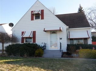 9708 Alexander Rd, Garfield Heights, OH 44125