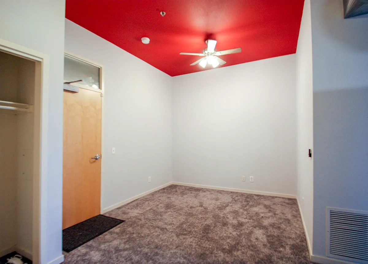 entry - 2900 N Downing St #209