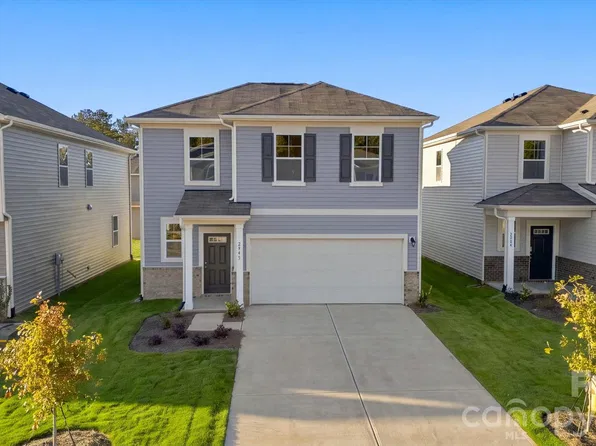 2945 31st Street Ln NE, Hickory, NC 28601