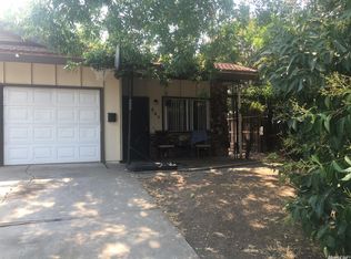 824 E Yorkshire Dr, Stockton, CA 95207