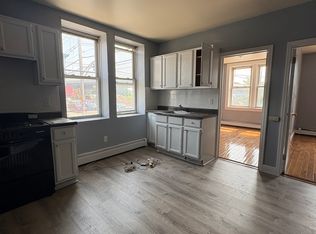 779 Avenue E APT 1, Bayonne, NJ 07002