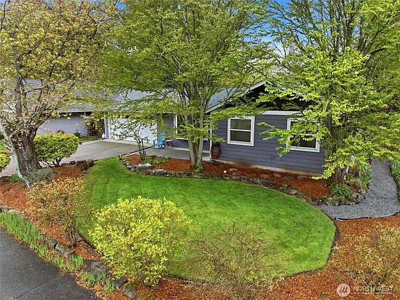 3rd image of 22421 18th Avenue SE