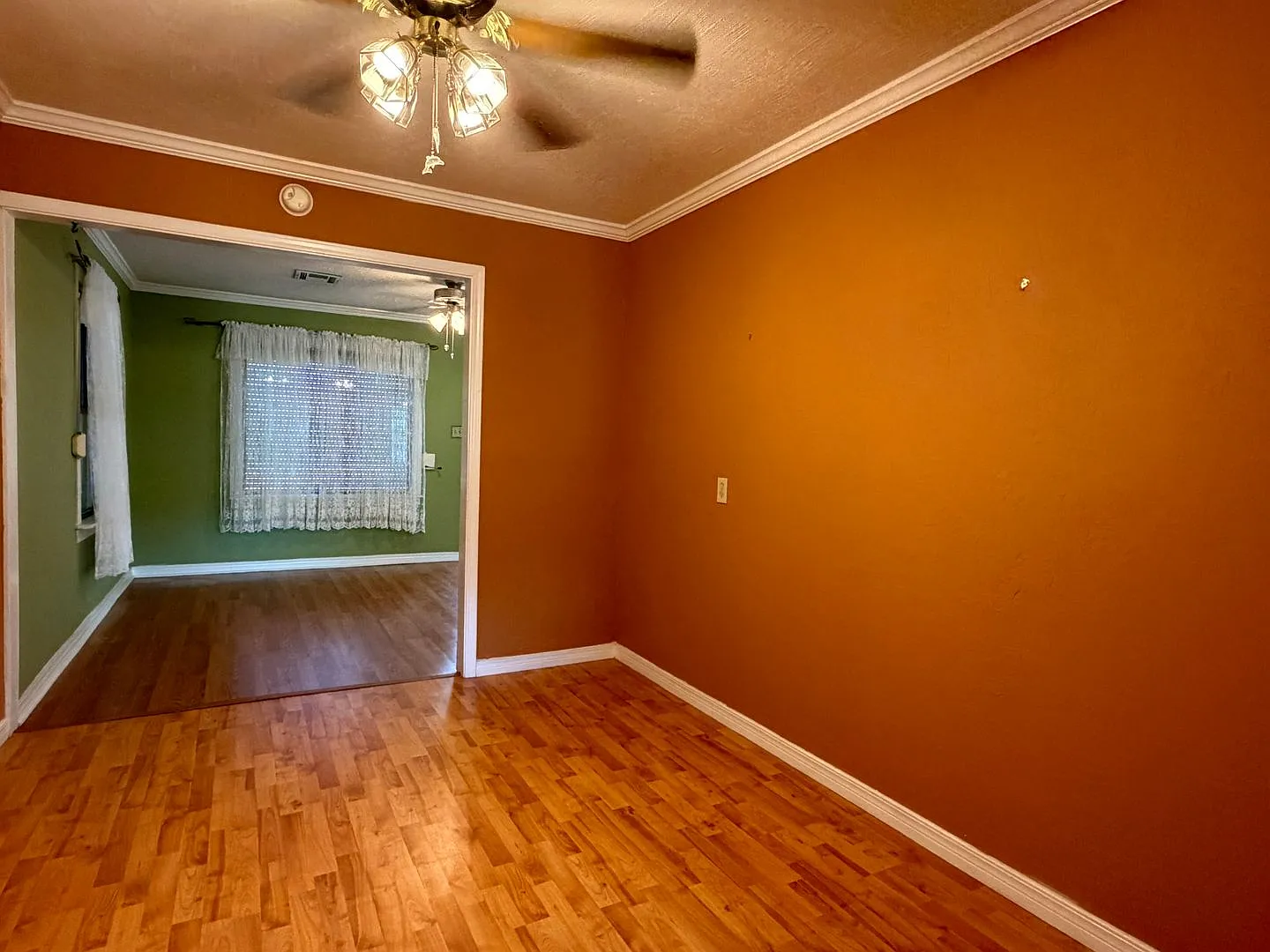 1212 NW Lincoln - Hot new listing! — Photo 3