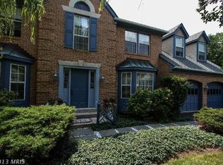 12035 Sugarland Valley Dr, Herndon, VA 20170