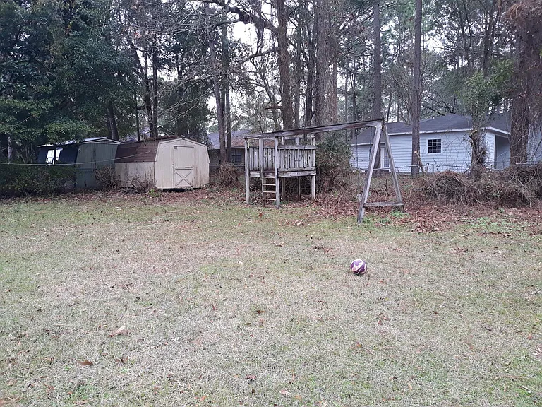 115 Sandlewood Cir N — Photo 8