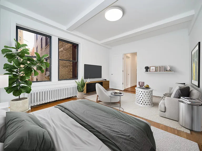 600 W 111th St #4G1 — Photo 1