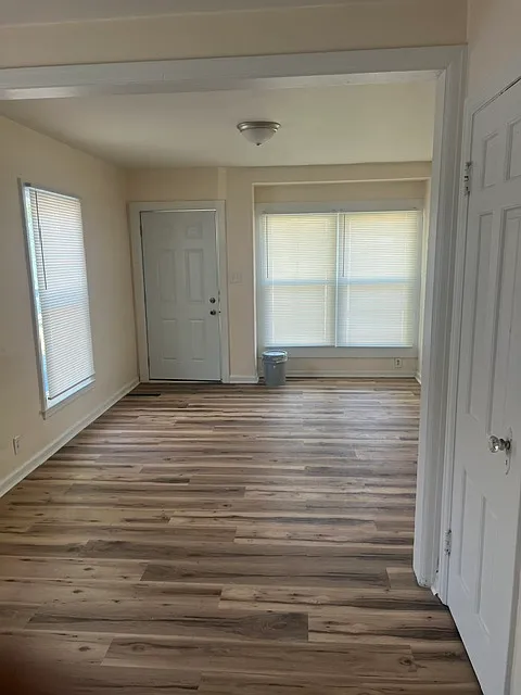 1 bed, 800 sqft, $940 — Photo 2