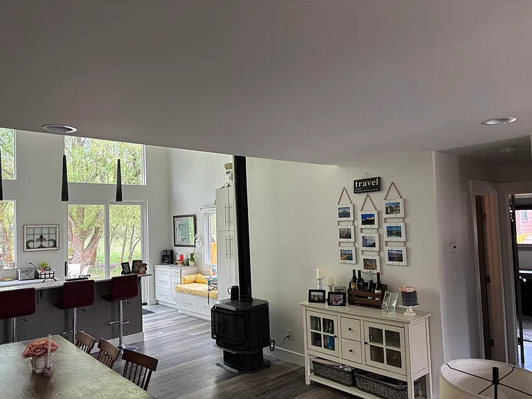 735 Pamela Ln — Photo 9