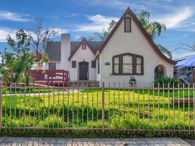 4546 E Iowa Ave, Fresno, CA, 93702