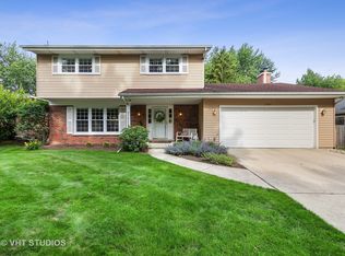 1709 Warbler Dr, Naperville, IL 60565