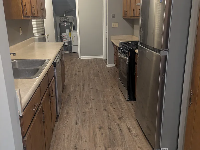 7257 Indian Hill Trl — Photo 3