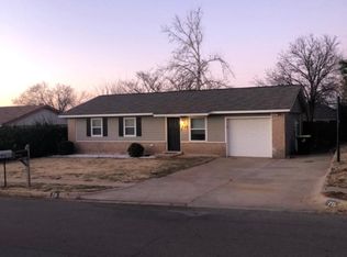 711 Holsey Dr, Noble, OK 73068