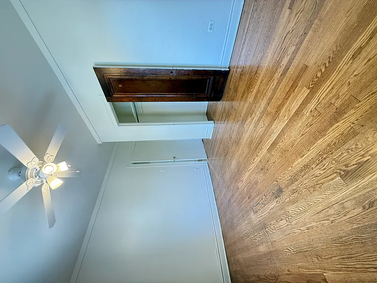 2141 N Spaulding Ave #2E — Photo 11