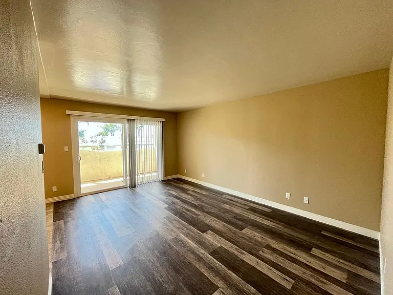2174 Montgomery Ave #C — Photo 16