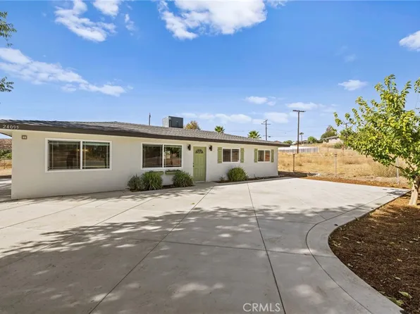 24095 Circle Dr, Canyon Lake, CA 92587