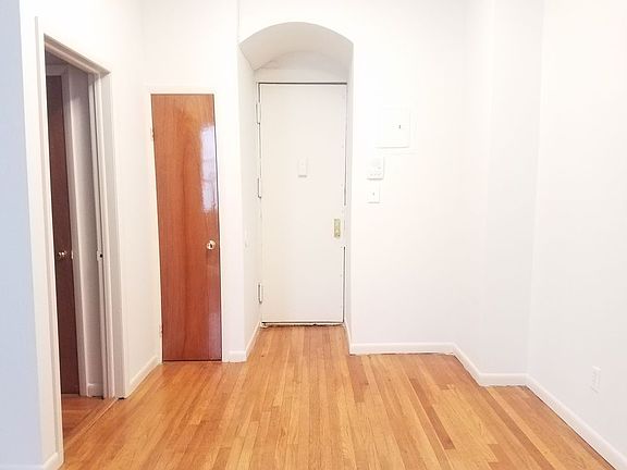 3rd image of 248 W 105th St #3RS