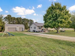 97 Concord Dr, Marshfield, MO 65706