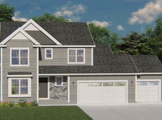 1628 Misty Ridge Ln, Port Washington, WI 53074