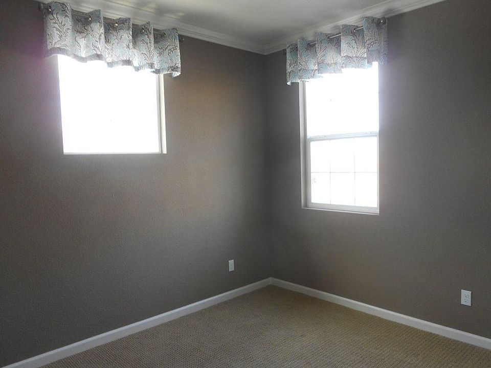 1st image of 334 W Santa Clara Dr