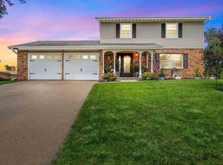 2904 Van Buren Dr SW, Cedar Rapids, IA 52404