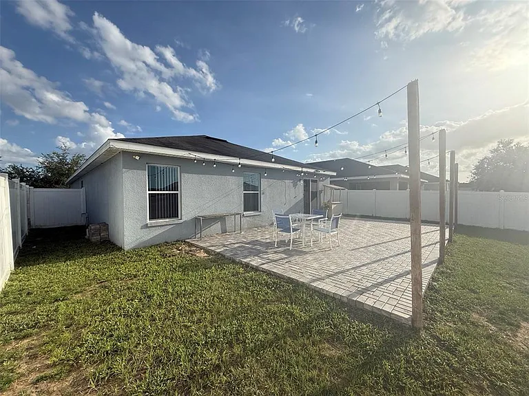2671 Sanderling St — Photo 19