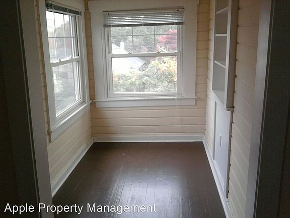 5th image of 3219 Franklin Ave E APT 2