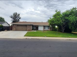 290 W Campus View Dr, Riverside, CA 92507