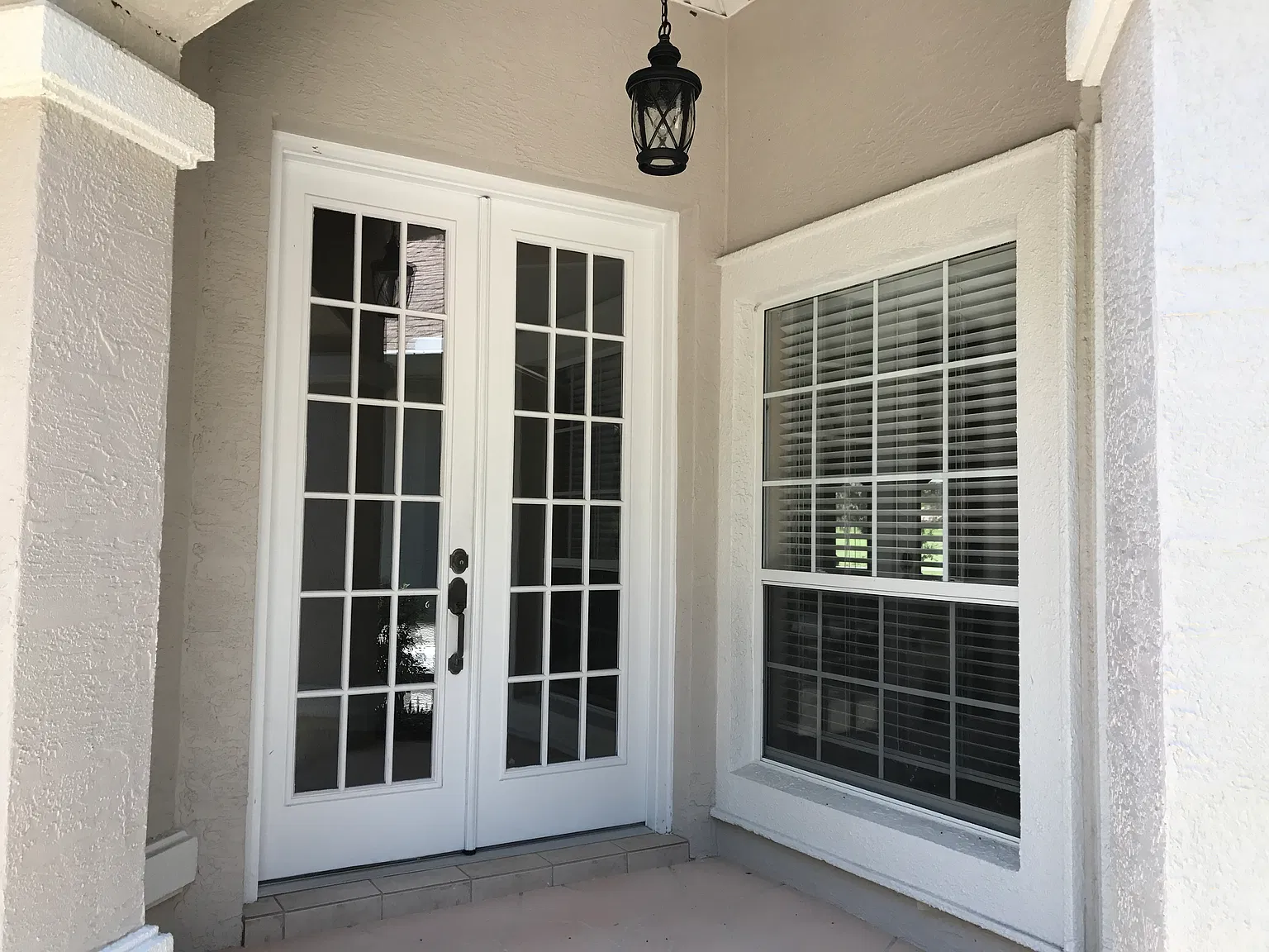 3 bed, 2.5 bath, 3459 sqft, $3,400 — Photo 2