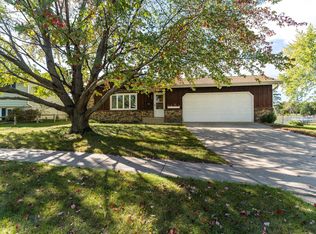 907 6th Ave N, Onalaska, WI 54650