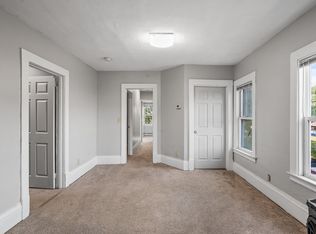 909 E River Pkwy #2, Minneapolis, MN 55414