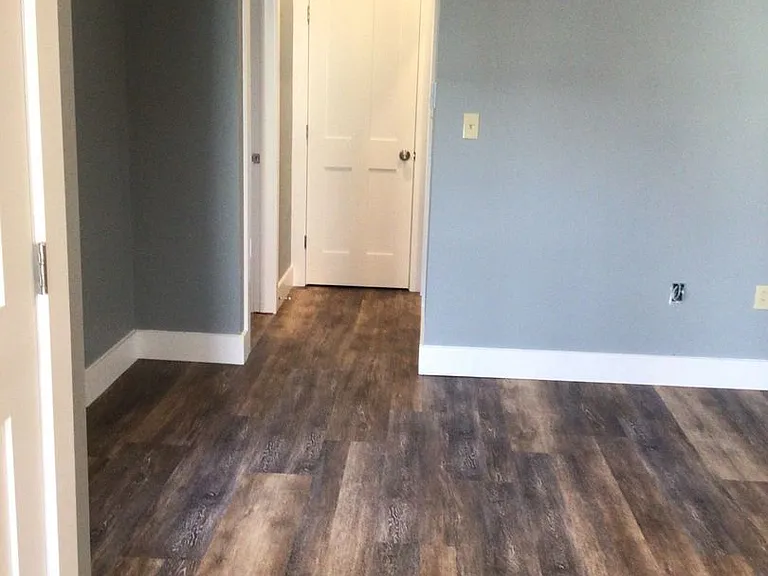 219 Pleasant St — Photo 10