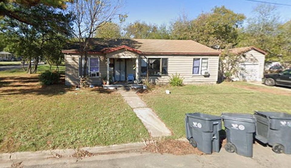 1st image of 3825 Elliott Dr