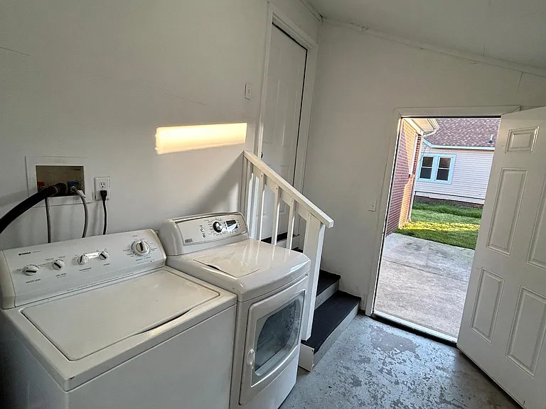 1203 N Mallory St — Photo 16