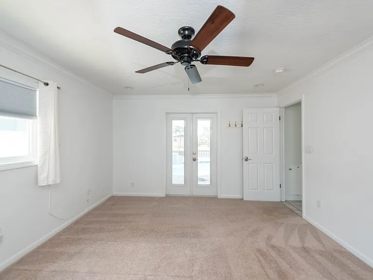 444 Finch Dr — Photo 74