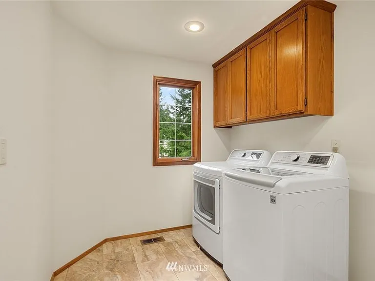 18630 NE 194th St — Photo 14