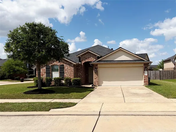 2022 Wellfleet Xing, Fresno, TX 77545