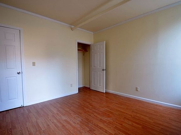 2nd image of 277 W 150th St #Basement
