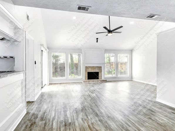 1746 Cloister Dr APT 9, Crosby, TX 77532