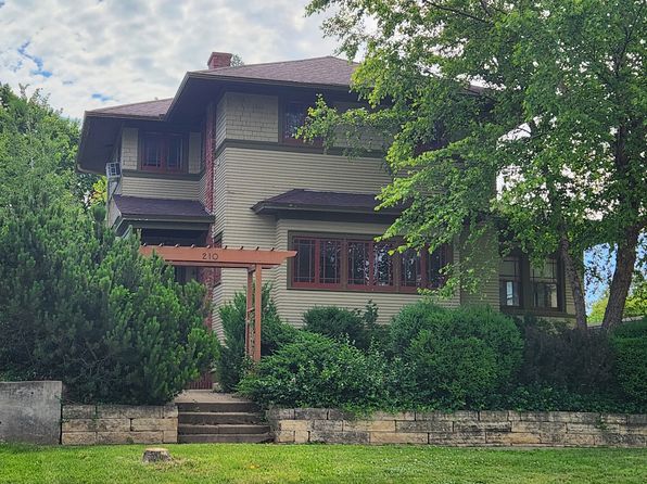 210 N 13th Pl