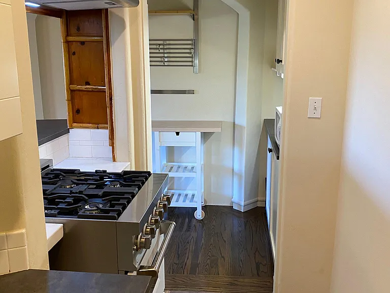 449 Florence Ave — Photo 5