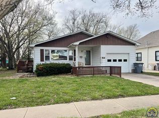 17 Merchant St, Emporia, KS 66801