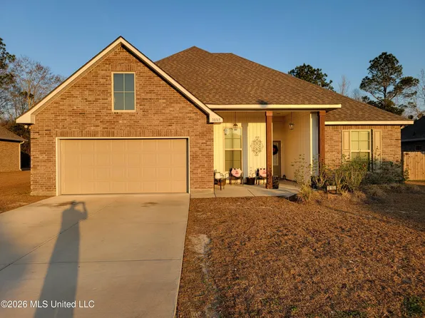 10165 Patrick Dr, Gulfport, MS 39503