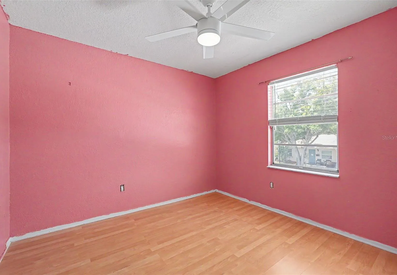 3 bed, 2.5 bath, 1500 sqft, $2,300 — Photo 4
