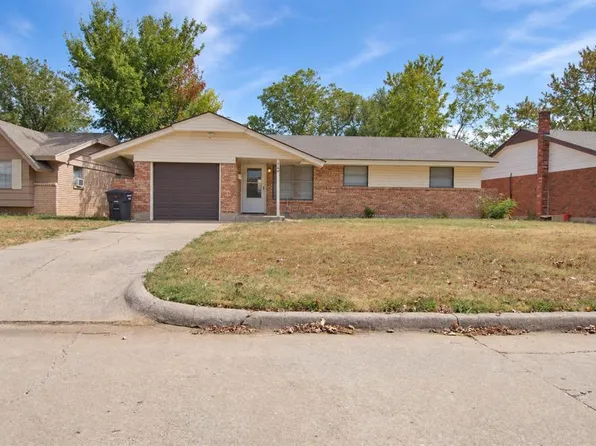 740 Butler St, Moore, OK 73160