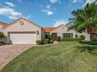 825 Reef Point Cir, Naples, FL 34108