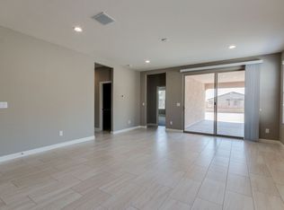 35918 N Quiros Dr, San Tan Valley, AZ 85143