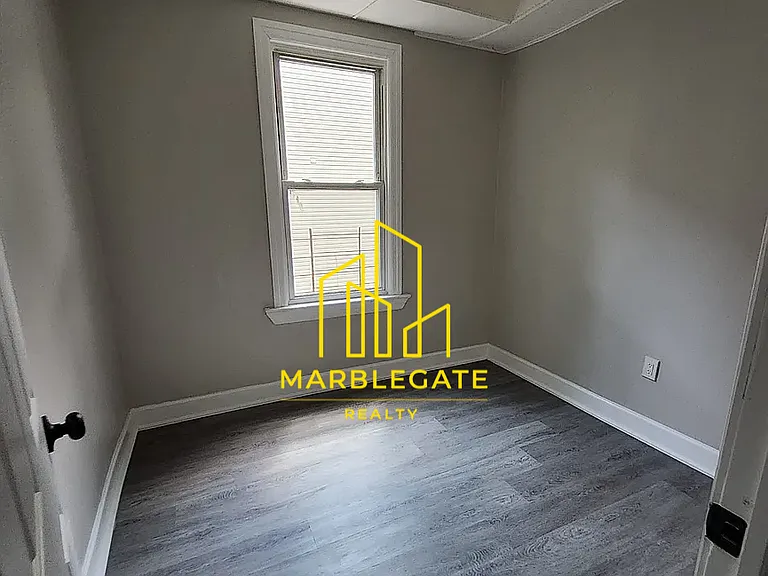 136 Shepard Ave #55 — Photo 2