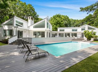 30 Box Tree Rd, East Quogue, NY 11942