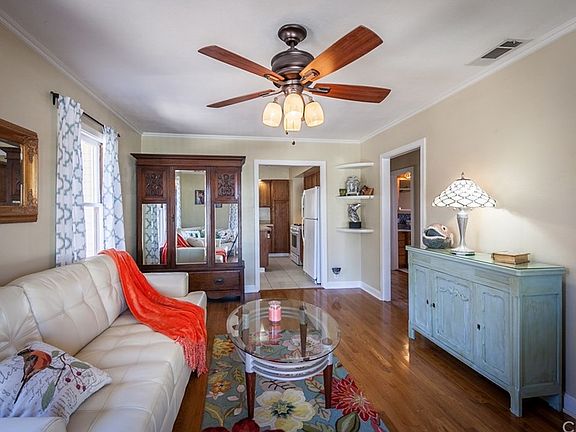 5th image of 925 W Palm Ave